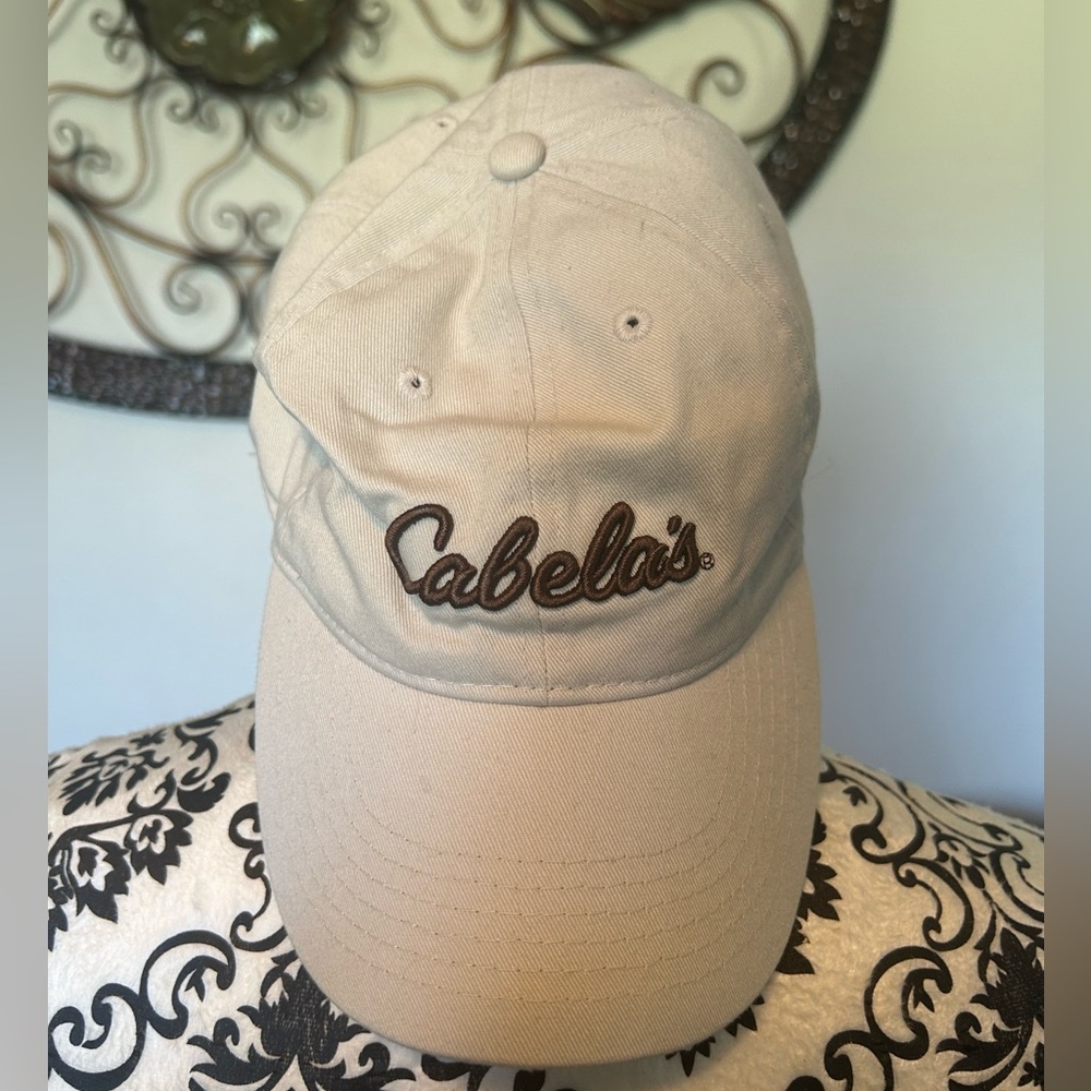 Cabelas hat